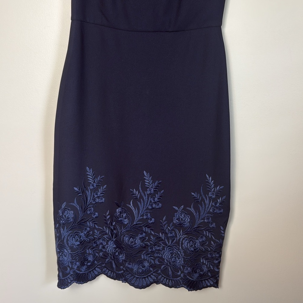 Betsey Johnson Women's Navy Blue Scuba Crepe Embroidered Midi Dress Size 8 - Picture 5 of 10